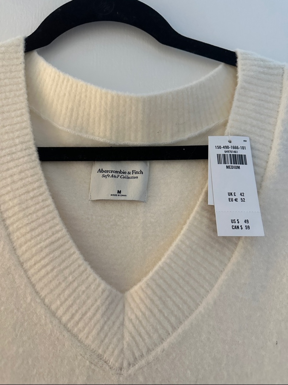 Abercrombie & Fitch Ivory V-Neck Sweater Vest - Picture 2 of 3